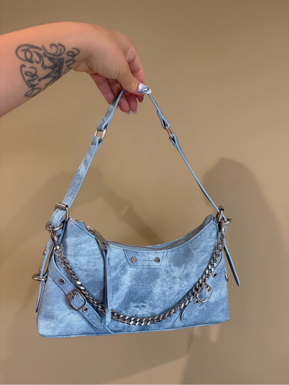 Aldo Light Blue Shoulder Bag with Chain Accent like new with crossbody strap